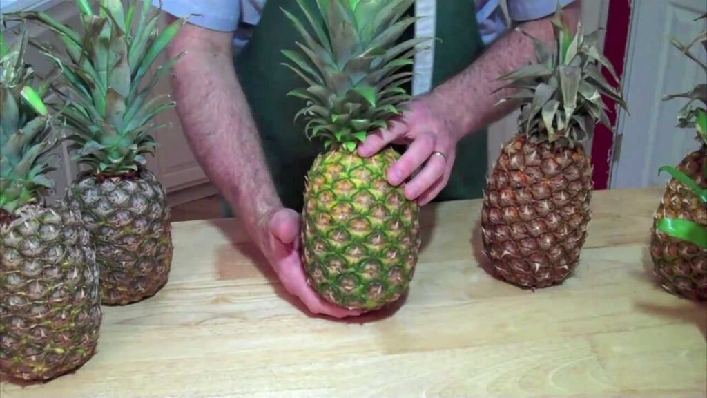 How to Tell if a Pineapple is Bad?