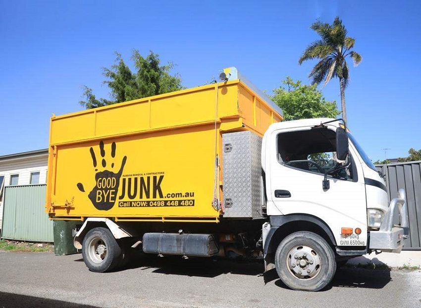 Make Your House Spacious With Rubbish Removals