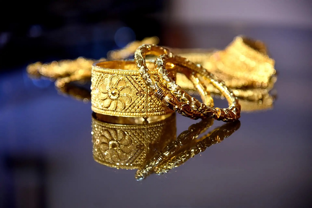 How Long Does Gold Plated Jewelry Last?