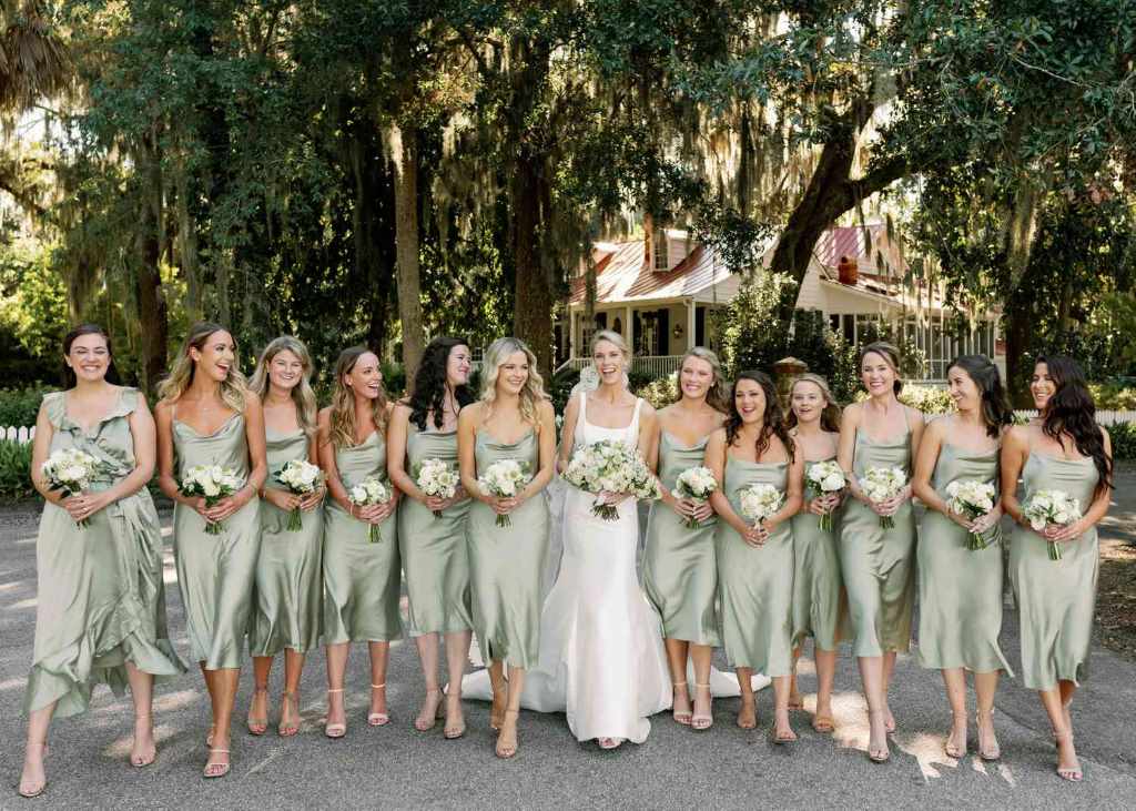 What is the most popular color for bridesmaid dresses